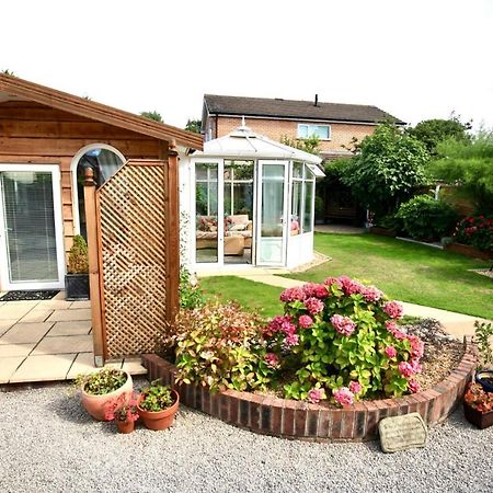Bed and Breakfast Formby Pinewood Studio Exterior foto