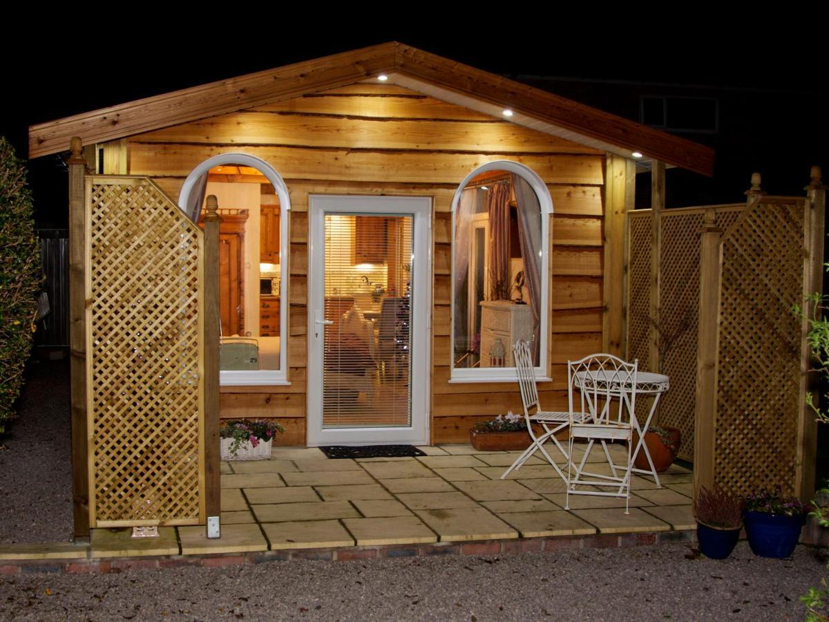 Bed and Breakfast Formby Pinewood Studio Exterior foto